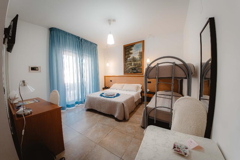 Hotel Accord Le Rose - Oda
