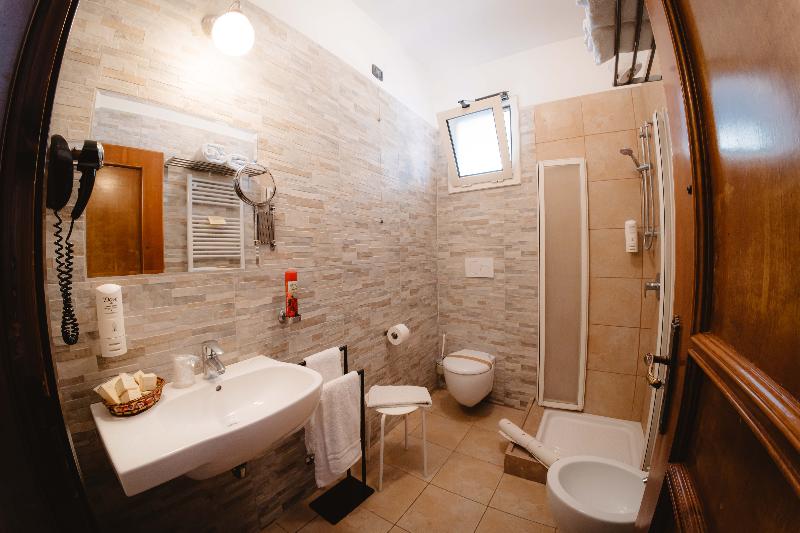 Hotel Accord Le Rose - Oda