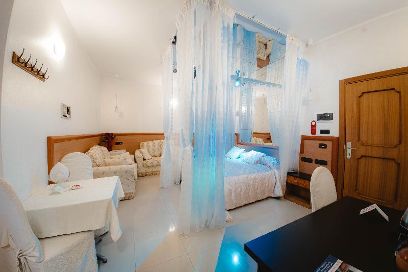 Hotel Accord Le Rose - Oda