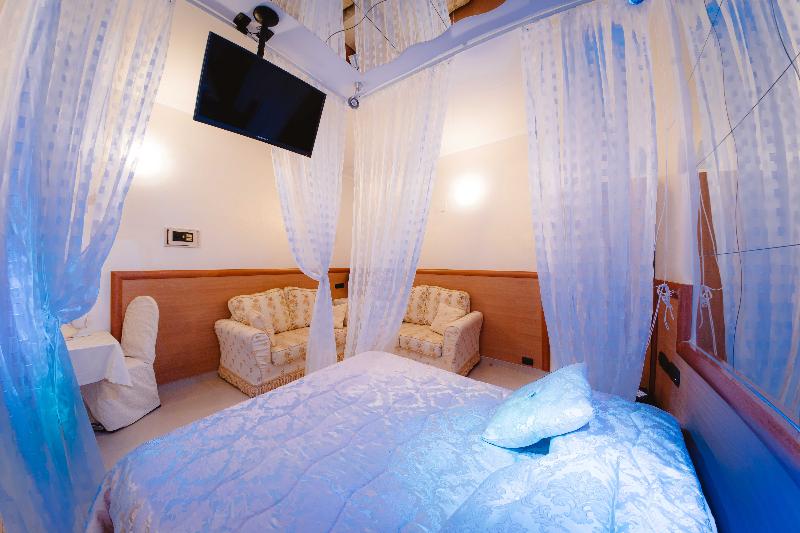 Hotel Accord Le Rose - Oda