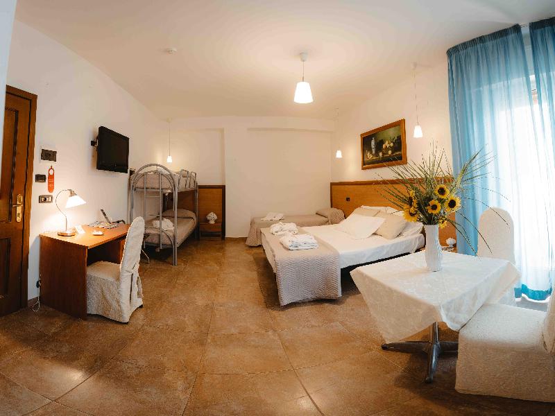 Hotel Accord Le Rose - Oda