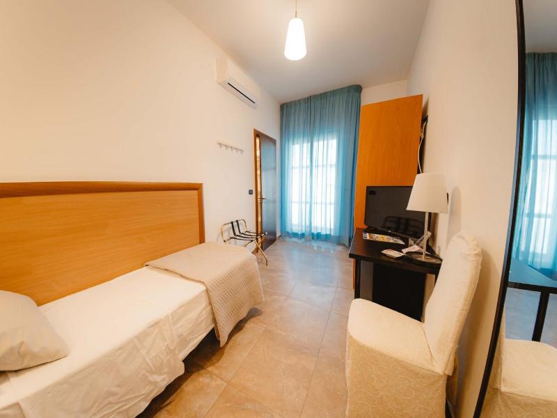 Hotel Accord Le Rose - Oda