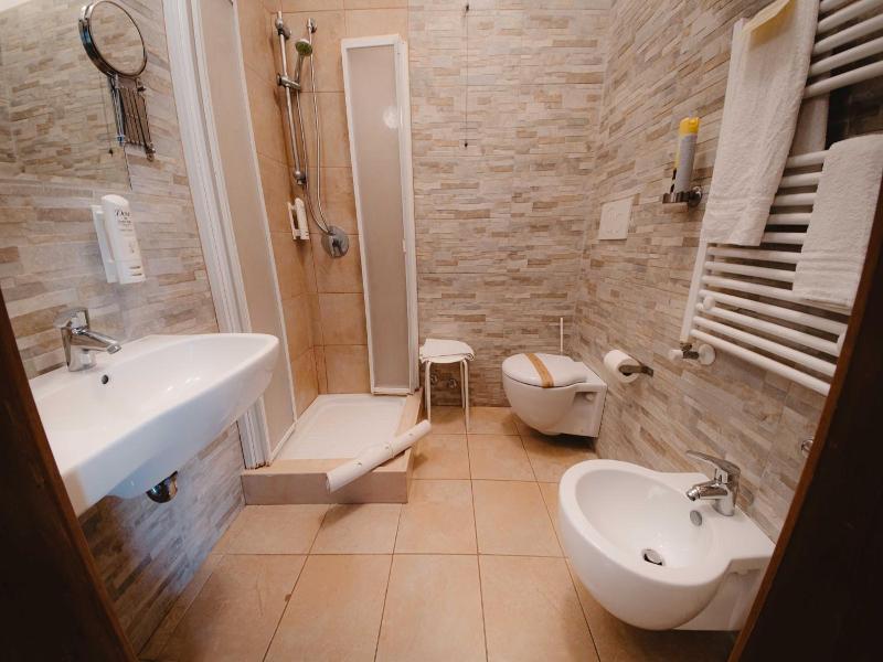 Hotel Accord Le Rose - Oda