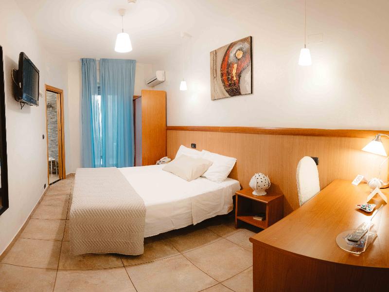 Hotel Accord Le Rose - Oda