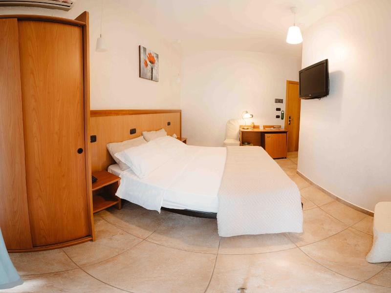 Hotel Accord Le Rose - Oda