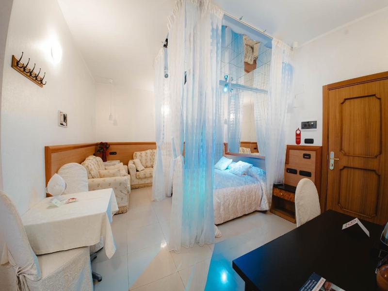 Hotel Accord Le Rose - Oda