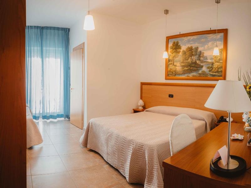 Hotel Accord Le Rose - Oda