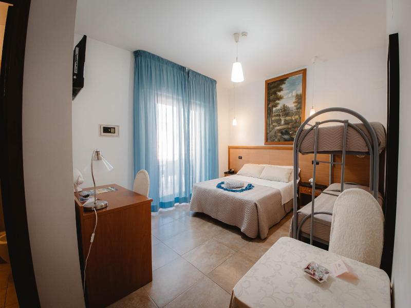 Hotel Accord Le Rose - Oda
