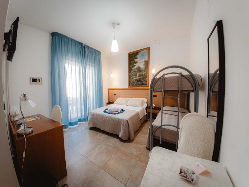 Hotel Accord Le Rose - Oda