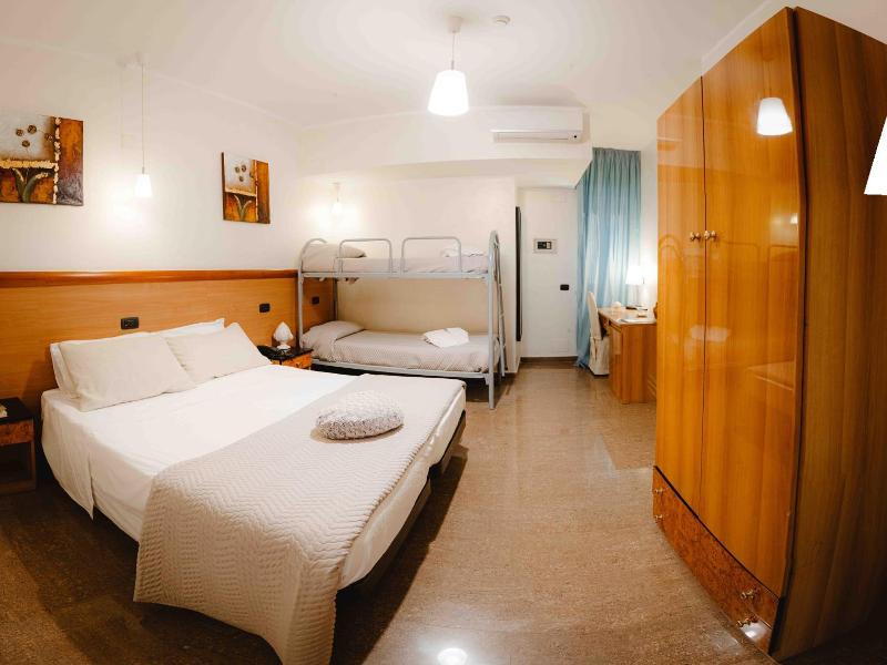 Hotel Accord Le Rose - Oda