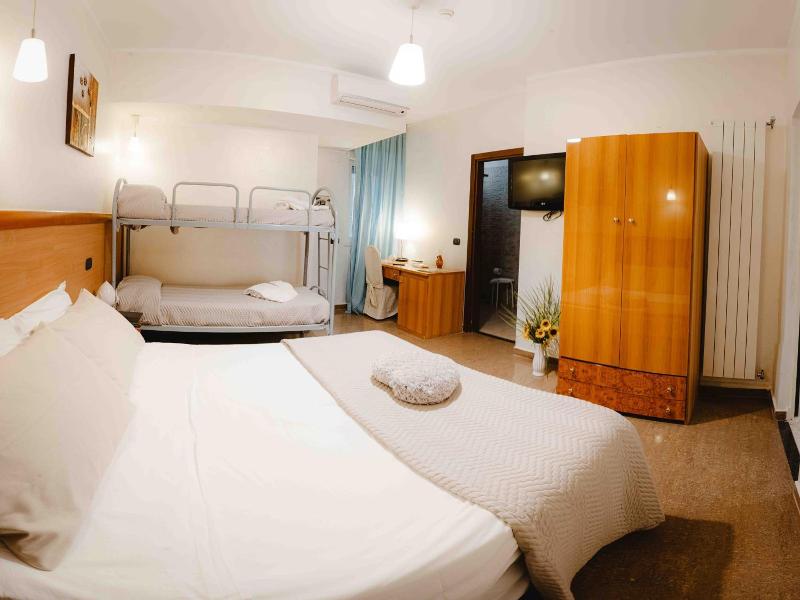 Hotel Accord Le Rose - Oda