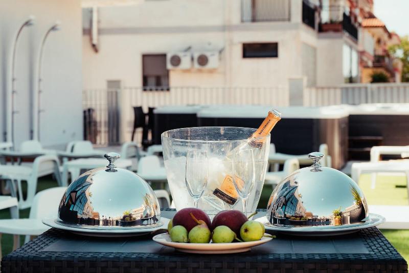 Hotel Accord Le Rose - Restoran