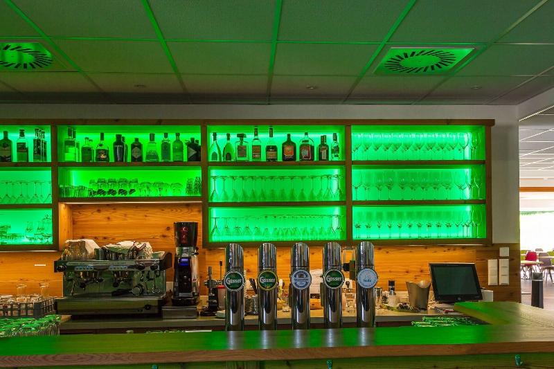 COOEE alpin Hotel Kitzbüheler Alpen - Bar