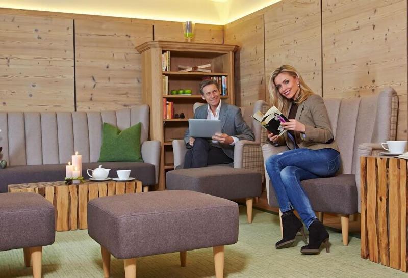 Alpeiner Nature Resort Tirol - Lobi
