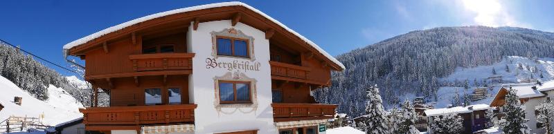 Frühstückspension Bergkristall - Genel