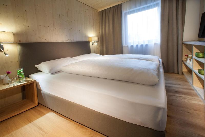 natürlich Hell. Aparthotel & Camping - Oda