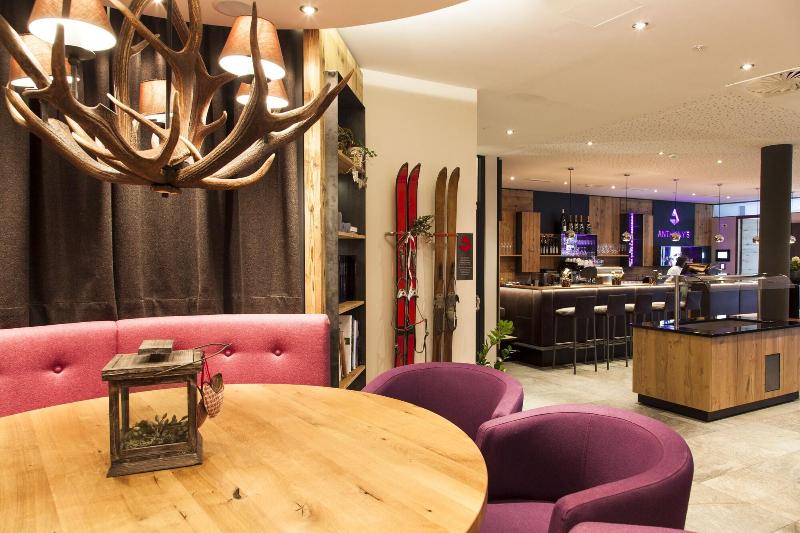 Anthony's Life & Style Hotel - Bar