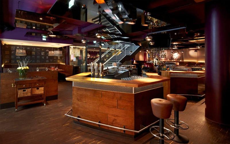 Anthony's Life & Style Hotel - Bar