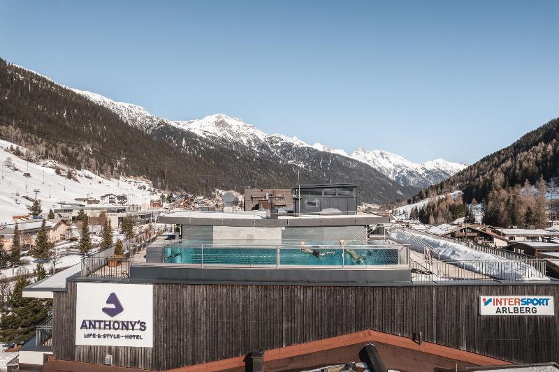 Anthony's Life & Style Hotel - Havuz