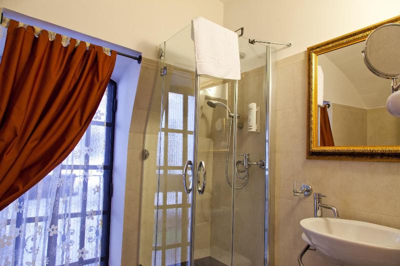 Palazzo Arco Cadura Hotel & Spa - Oda