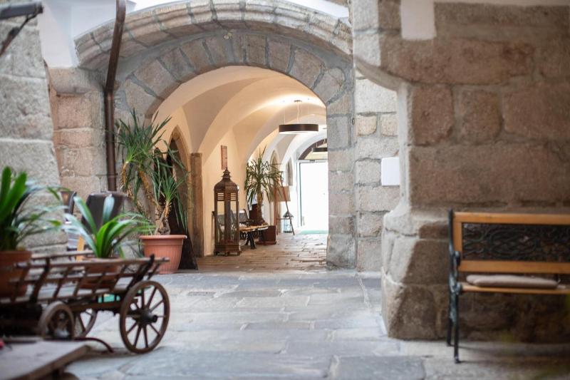 Hotel Zum Goldenen Hirschen - Lobi