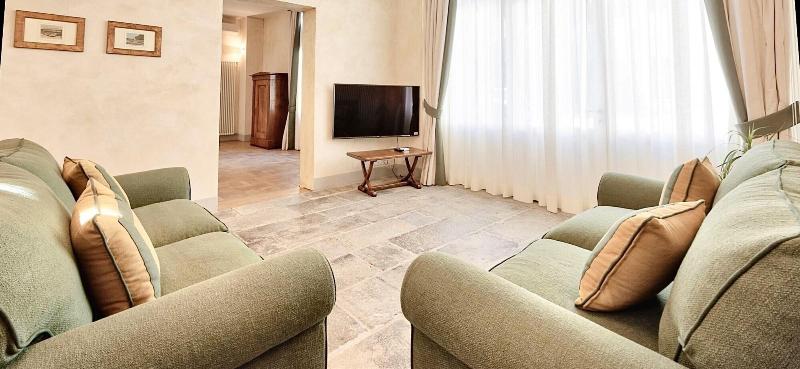 Palazzo Mantua Benavides Suites And Apartments - Oda