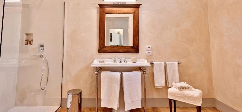 Palazzo Mantua Benavides Suites And Apartments - Oda