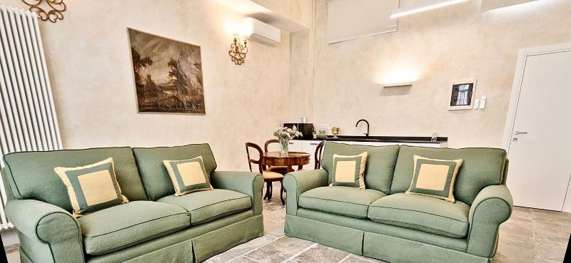 Palazzo Mantua Benavides Suites And Apartments - Oda