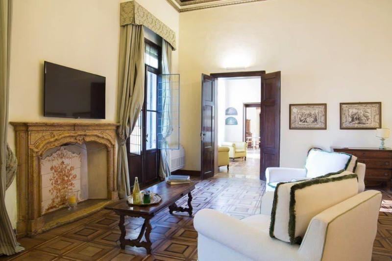 Palazzo Mantua Benavides Suites And Apartments - Oda