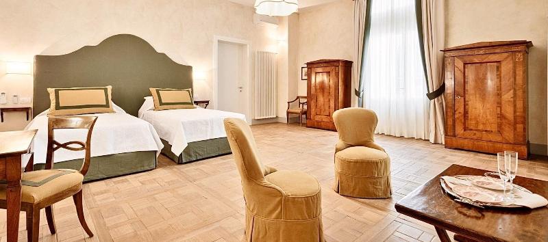 Palazzo Mantua Benavides Suites And Apartments - Oda