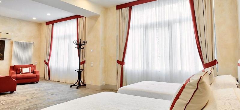 Palazzo Mantua Benavides Suites And Apartments - Oda