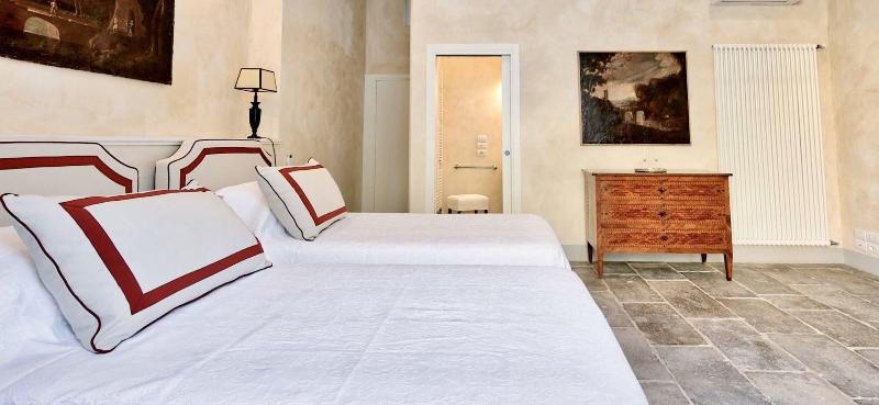 Palazzo Mantua Benavides Suites And Apartments - Oda