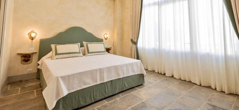 Palazzo Mantua Benavides Suites And Apartments - Oda
