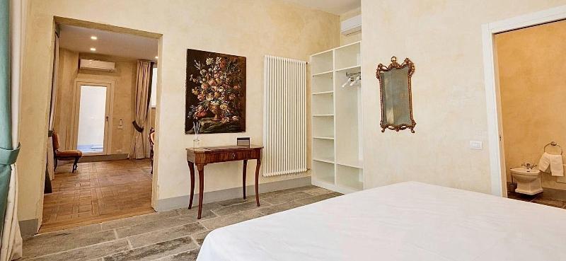 Palazzo Mantua Benavides Suites And Apartments - Oda
