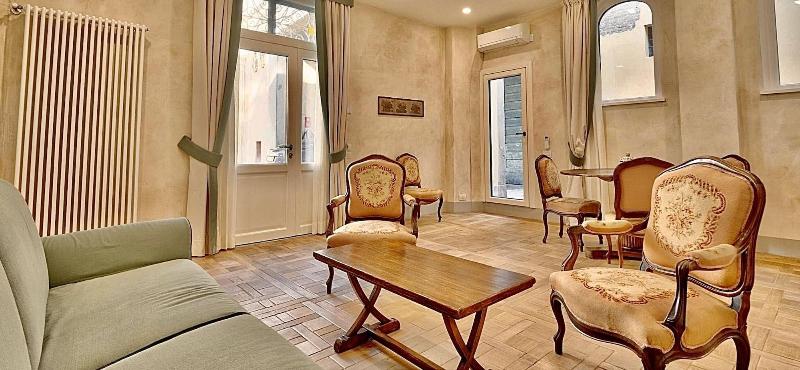 Palazzo Mantua Benavides Suites And Apartments - Oda