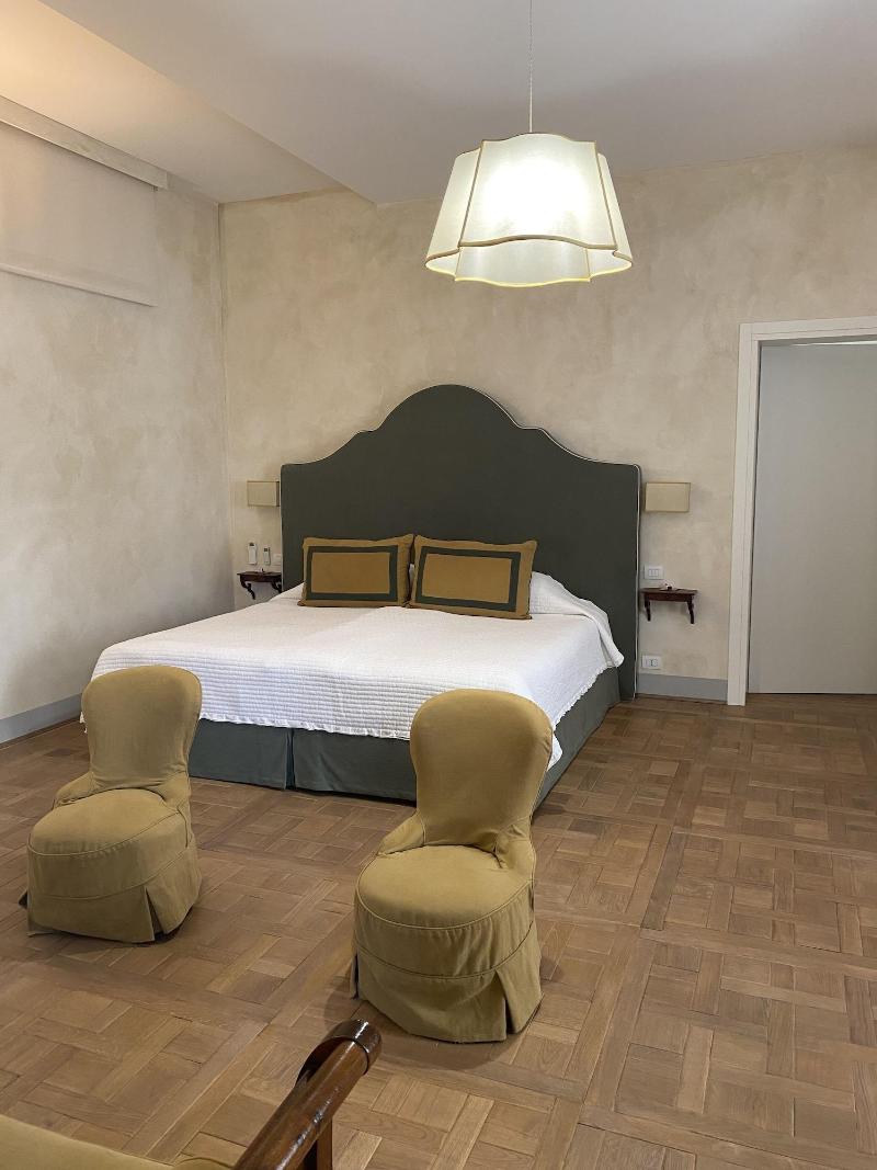 Palazzo Mantua Benavides Suites And Apartments - Oda