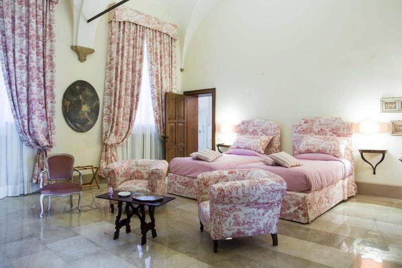 Palazzo Mantua Benavides Suites And Apartments - Oda