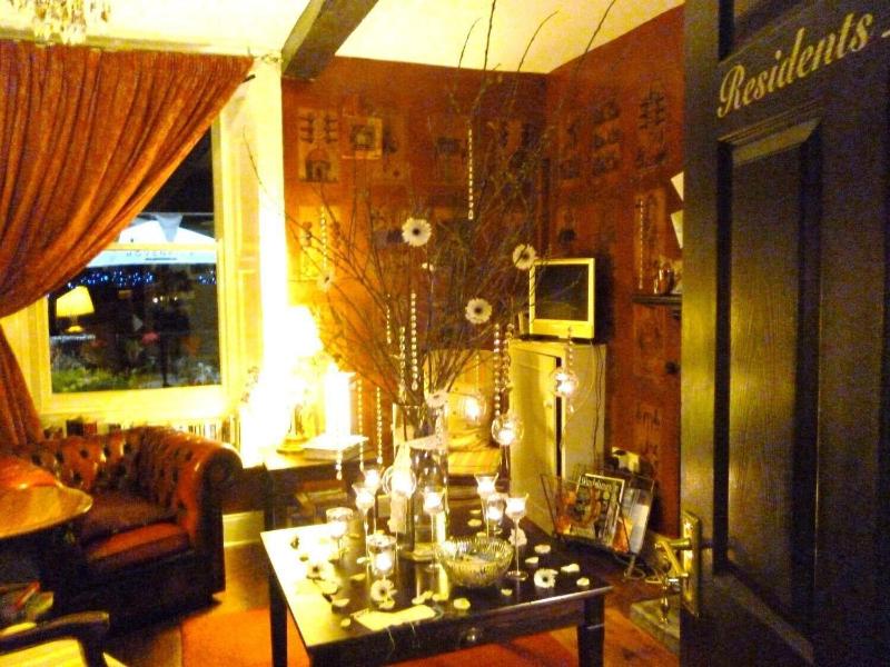 Charles Cotton Hotel - Lobi