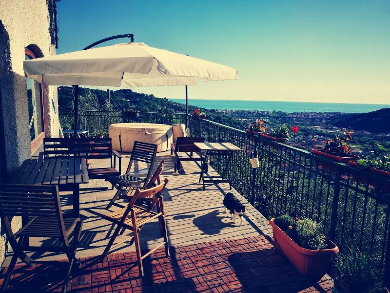 B&B La Terrazza Sui Fieschi - Teras