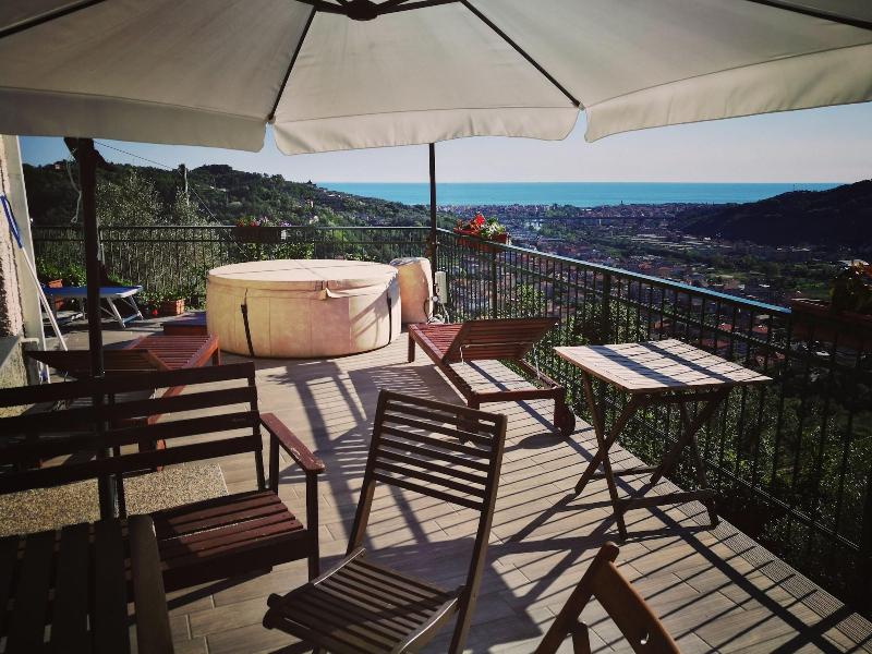 B&B La Terrazza Sui Fieschi - Teras