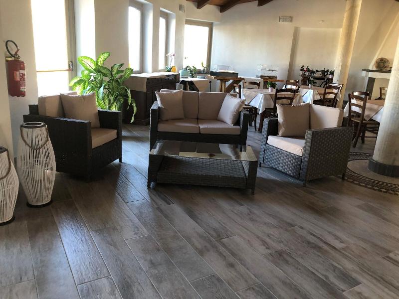 Regia Hotel - Lobi