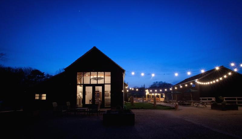 Creeksea Place Barns - Genel