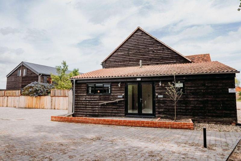 Creeksea Place Barns - Genel