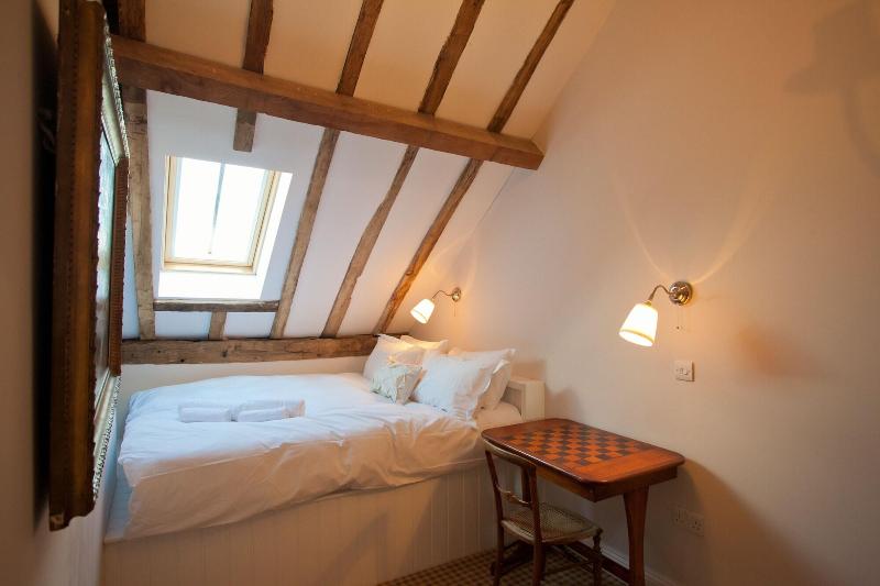 Creeksea Place Barns - Oda