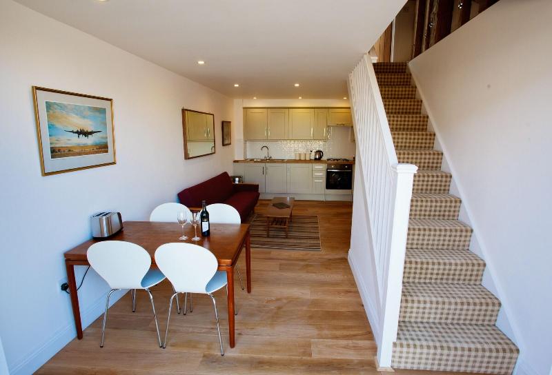 Creeksea Place Barns - Oda