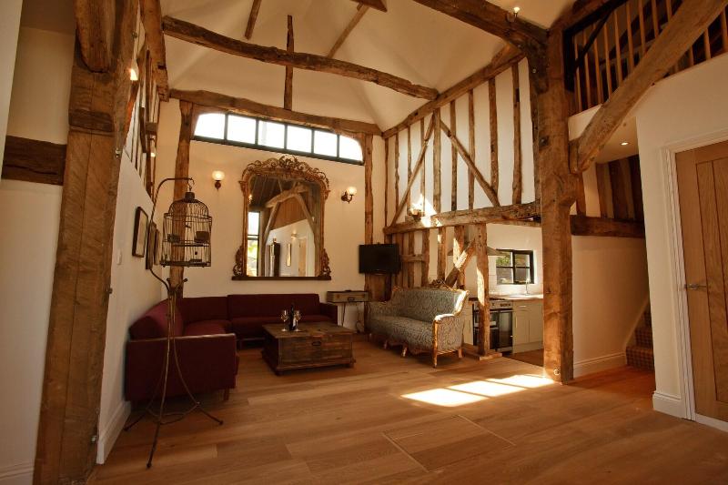 Creeksea Place Barns - Oda