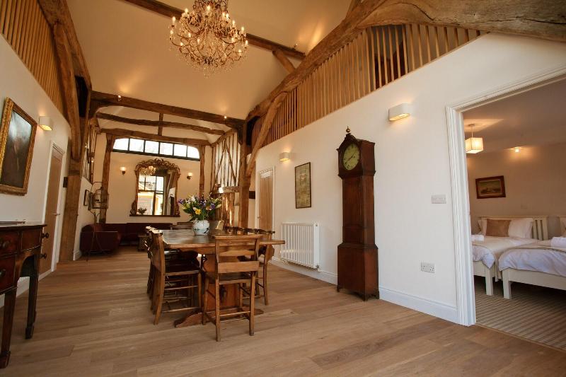 Creeksea Place Barns - Oda