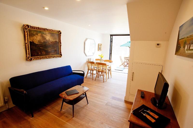 Creeksea Place Barns - Oda