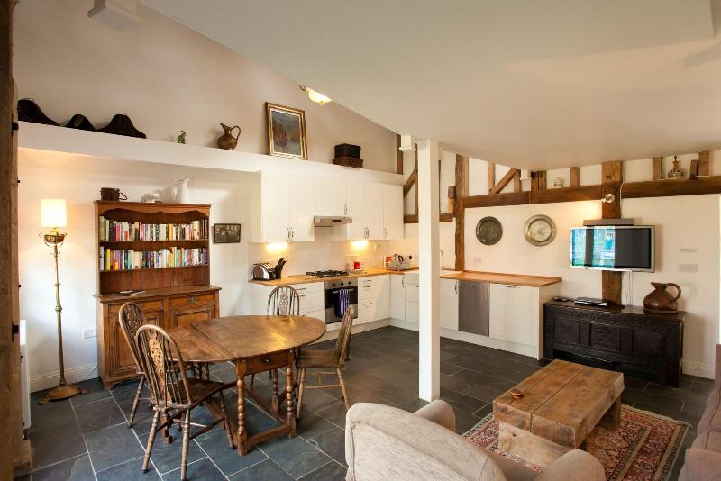 Creeksea Place Barns - Oda