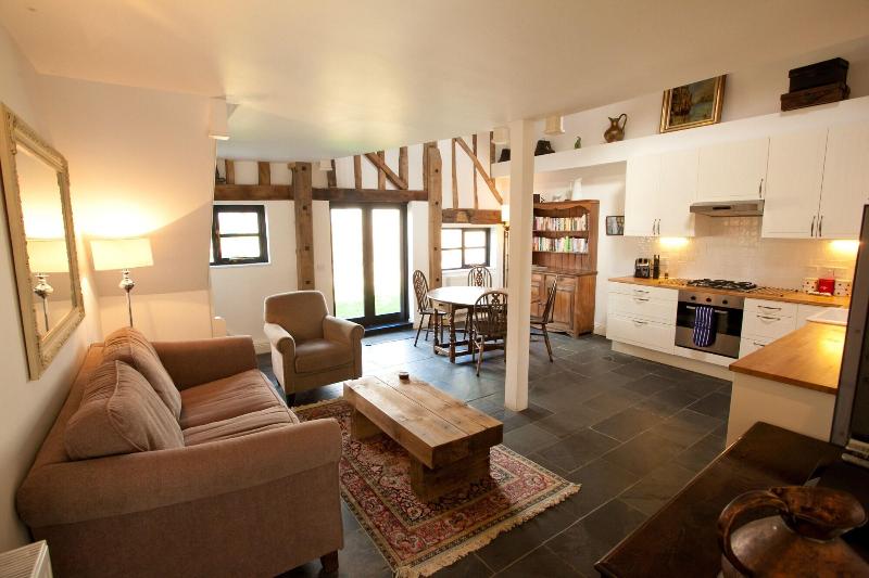 Creeksea Place Barns - Oda